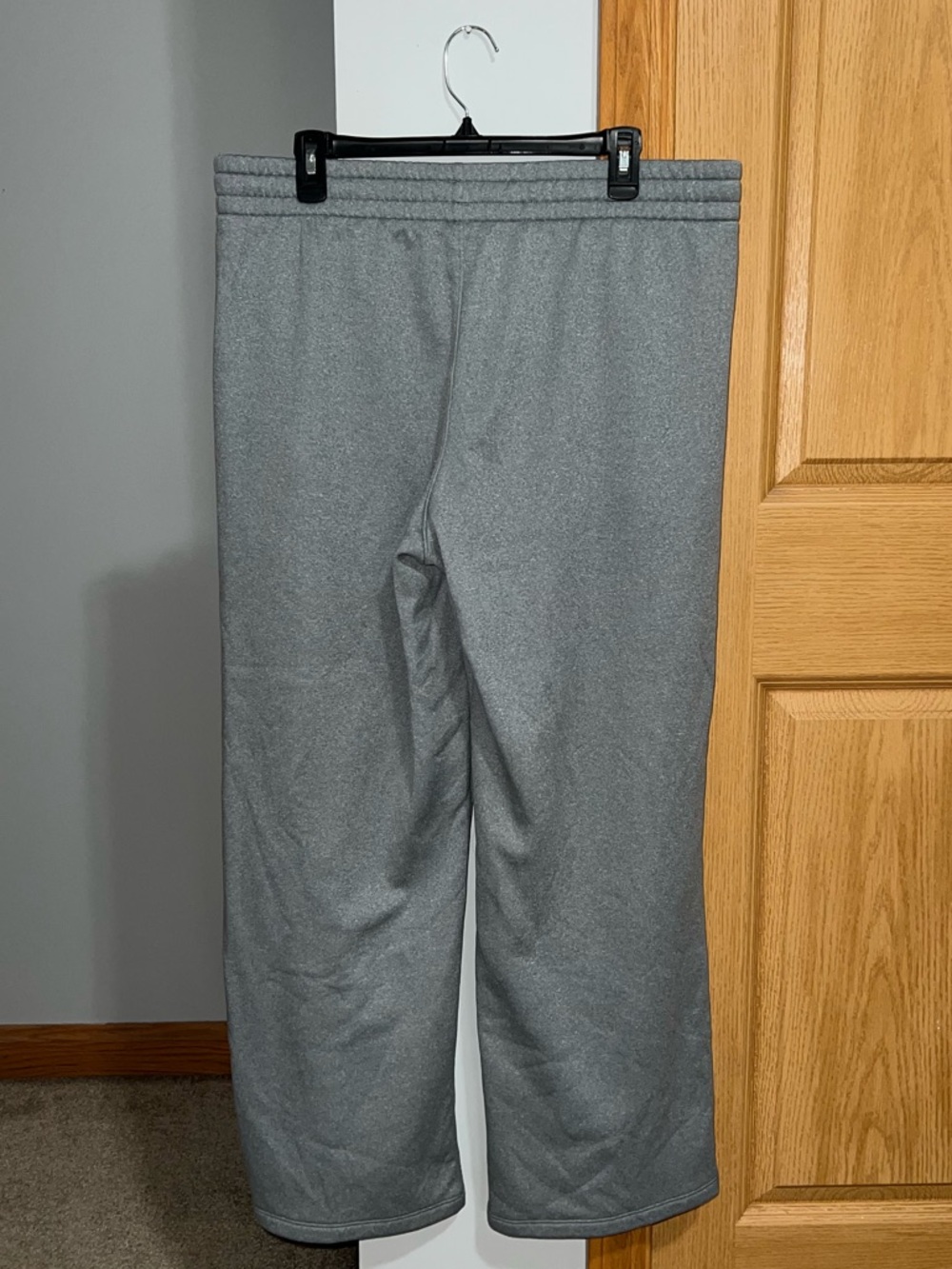 Under Armour Women’s Light Gray Athleisure Loungewear Fleece Sweatpants Size XL - Picture 2 of 5